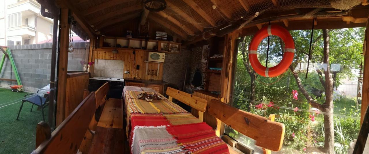 Guest House "Zora - Sarafovo" Burgaz Dış mekan fotoğraf