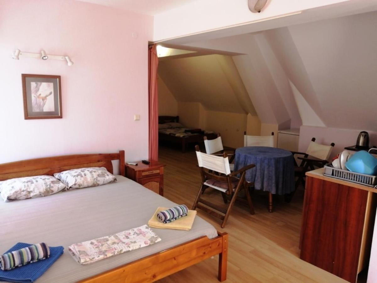 Guest House "Zora - Sarafovo" Burgaz Dış mekan fotoğraf