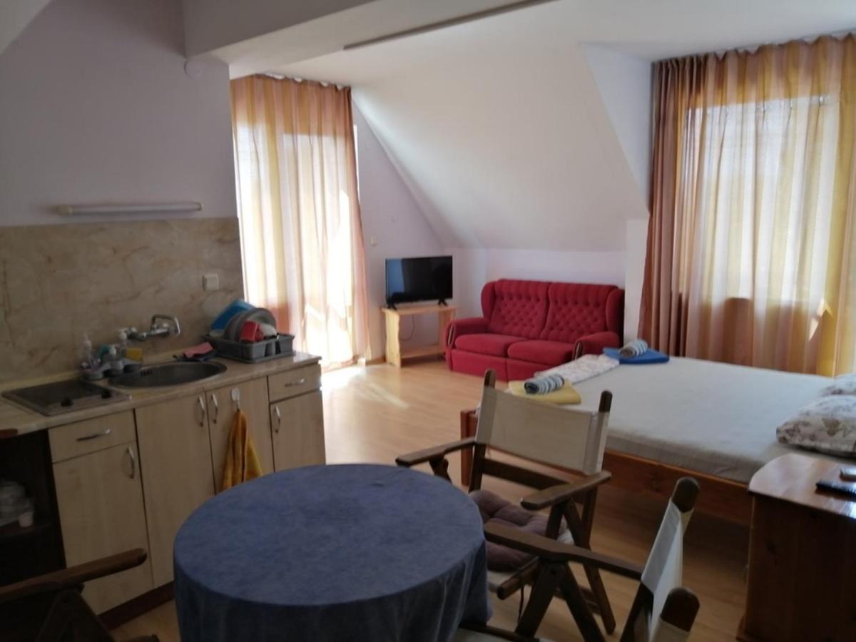 Guest House "Zora - Sarafovo" Burgaz Dış mekan fotoğraf
