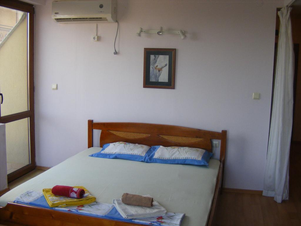Guest House "Zora - Sarafovo" Burgaz Dış mekan fotoğraf