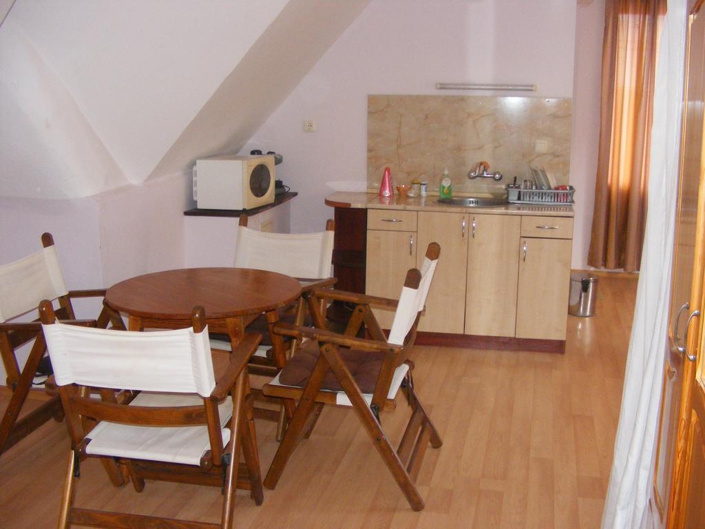 Guest House "Zora - Sarafovo" Burgaz Dış mekan fotoğraf