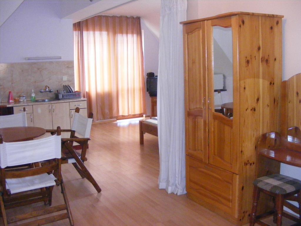 Guest House "Zora - Sarafovo" Burgaz Dış mekan fotoğraf